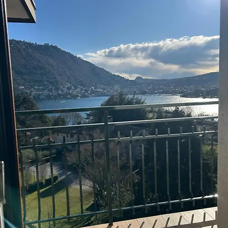 The View - Spacious Modern * Côme