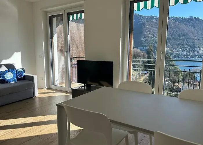 The View - Spacious Modern