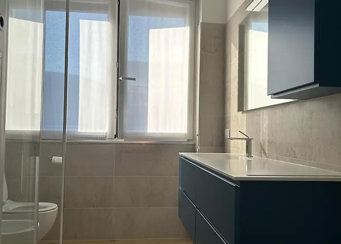 The View - Spacious Modern 科莫