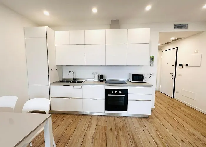 The View - Spacious Modern דירה